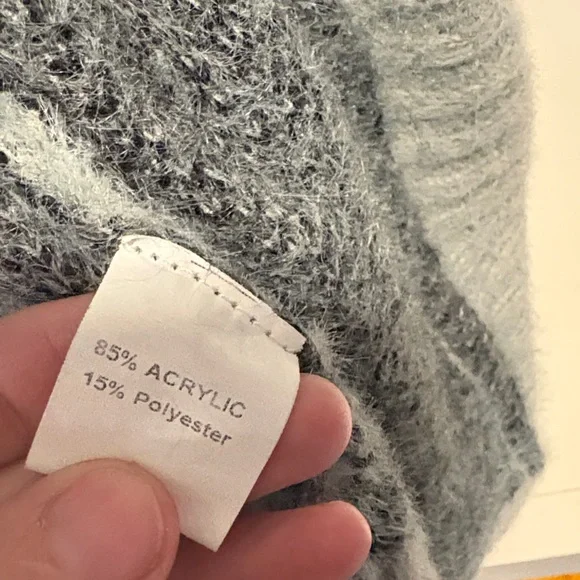 Elegant Gray Animal Print Cardigan - Picture 5 of 5